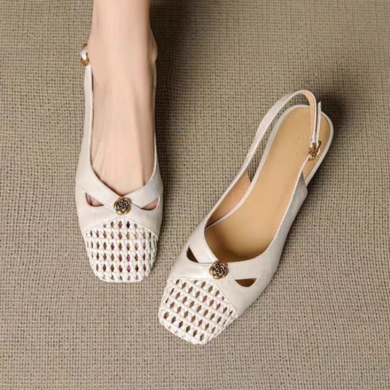 Women's French-style closed-to - огляд і ціна Mule Slip On